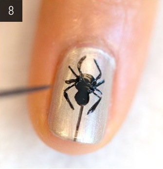 Come fare un ragno sulle unghie