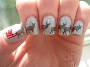 Nail Art con renne di Natale