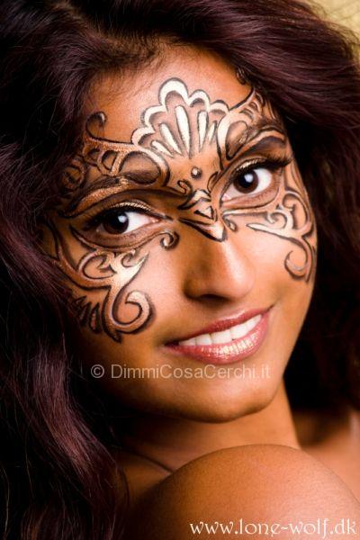 Maschere di Carnevale con il make up