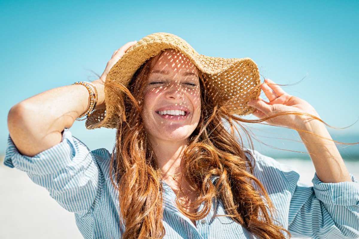 Come proteggere cute e capelli da mare, sole e scottature